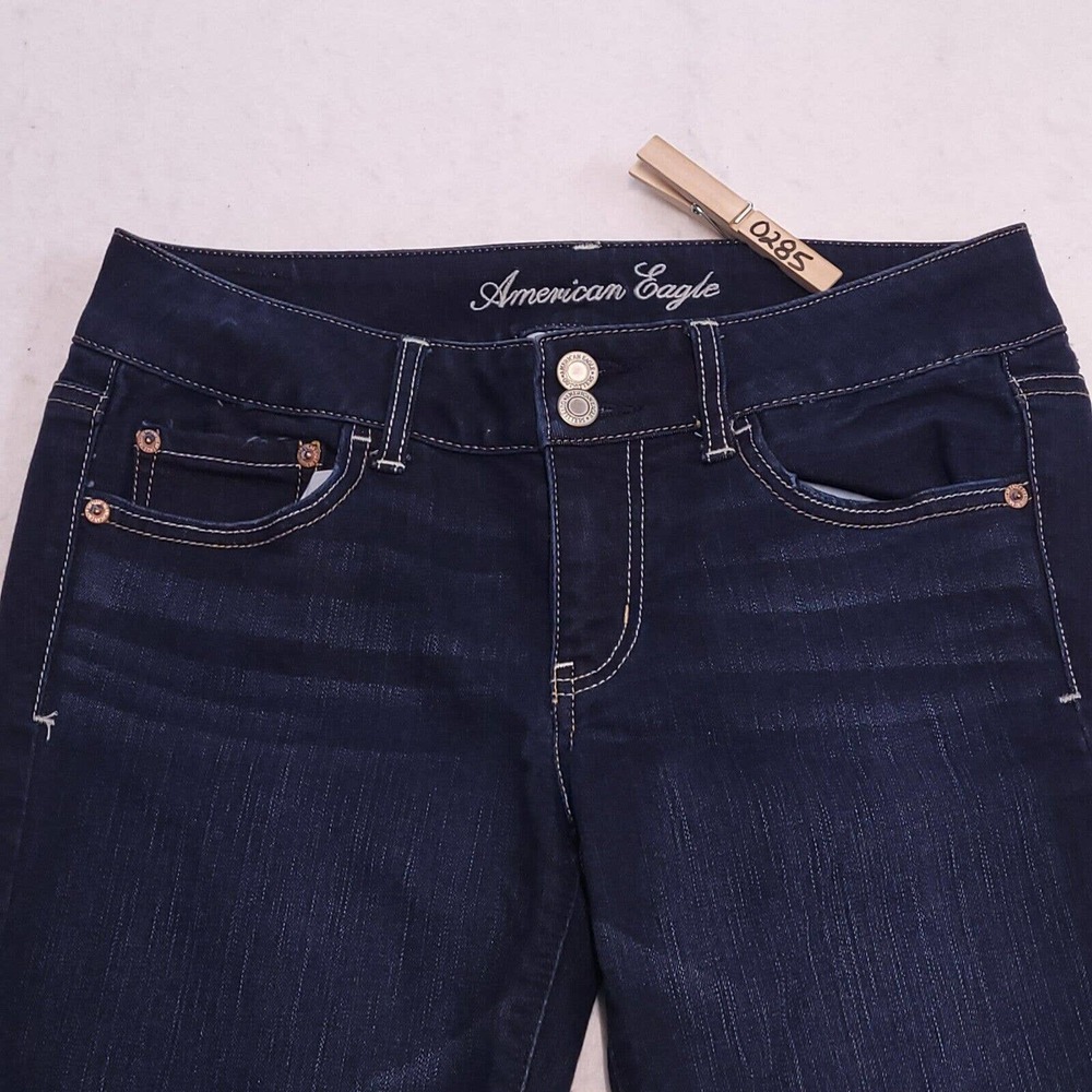 American Eagle Super Stretch Button Medium Wash Denim Jeans Womens Size 8 Blue